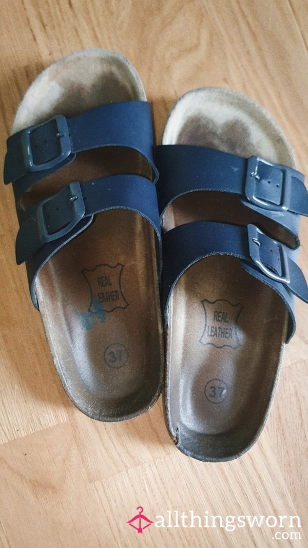 Slippers €45