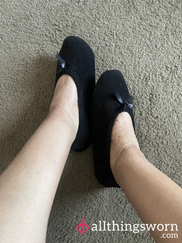 Slippers Size 9