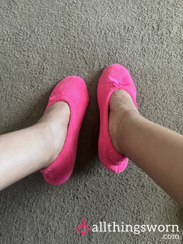 Slippers Size 9