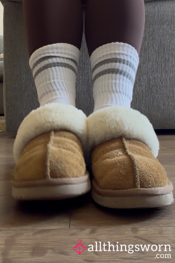 Slippers, Socks And Soles 🦶😌🐷