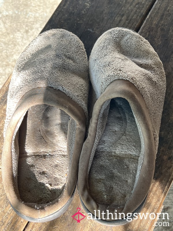 Slippers Well Worn Dirty Stinky Comes With Seven Day