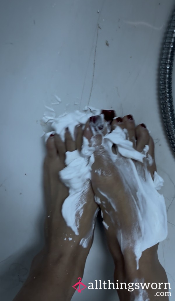 Slippery Gel Foot Play 💦