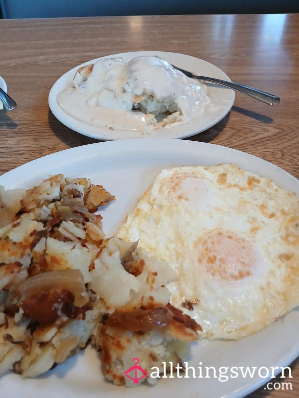 Slow Chewin My Food . By My Breakfast And I Will Give You The Chewed Leftovers.