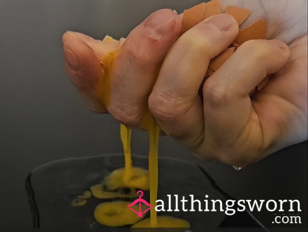 [Food Crush Hand ] Raw Egg Crush - Shell Crack & Thick Wet Texture (Close-Up Sound)