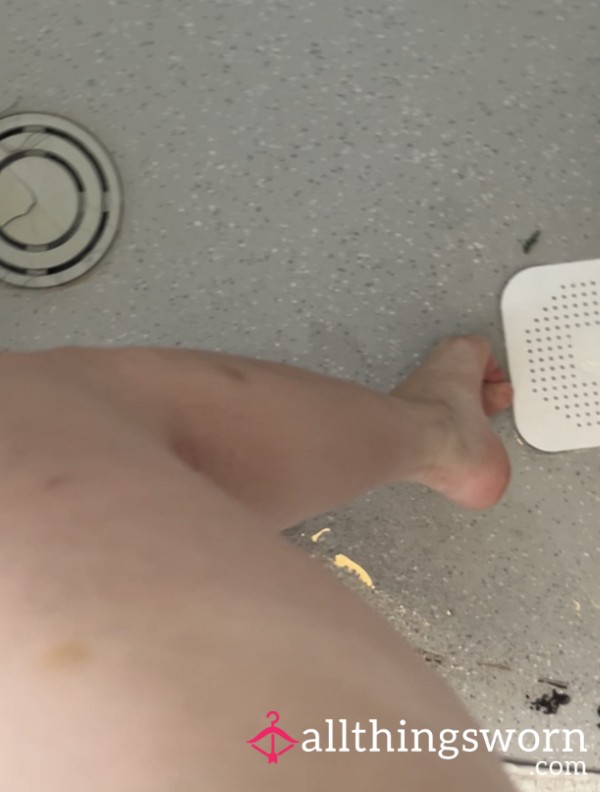Sl*ts Long Legs In A Shower