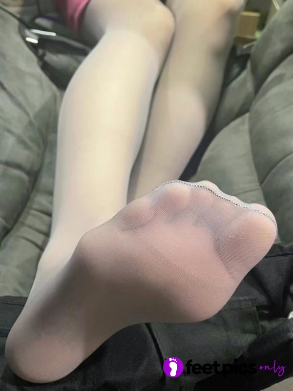 Sl*tty 3+ Days Worn Nude Pantyhose Soles｜Ultra-sheer Flesh Tone Tights Worn Over 3 Full Days, Clear Sweaty Toe & Sole Marks, Rich Foot Sweat + Pu**y Fermented Horny Scent, Warm Wet Sticky Wai