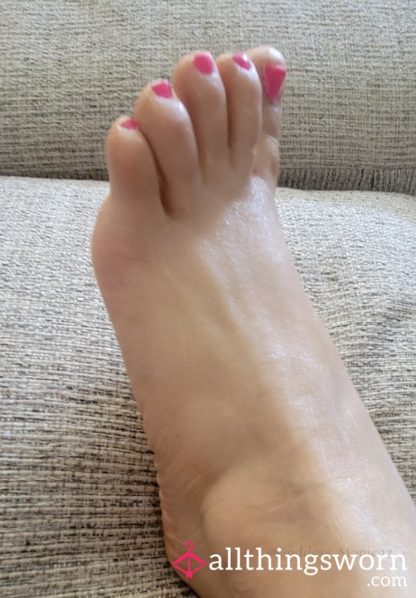 Sm Latina Feet, 10 Pics, Size 6US/4UK