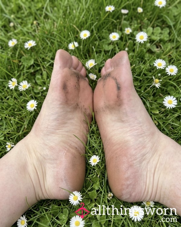 Small Dirty Feet