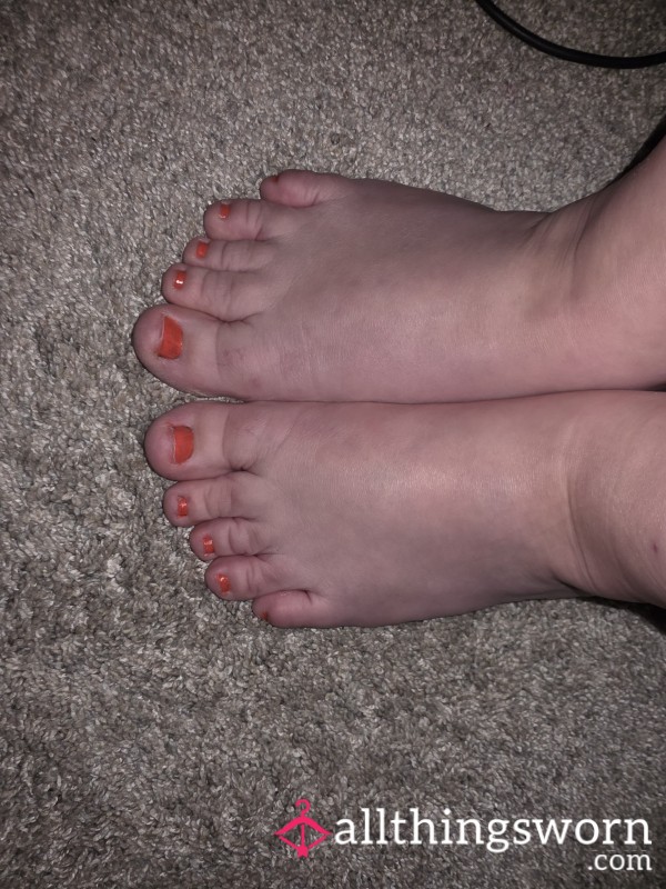 Small Feet.