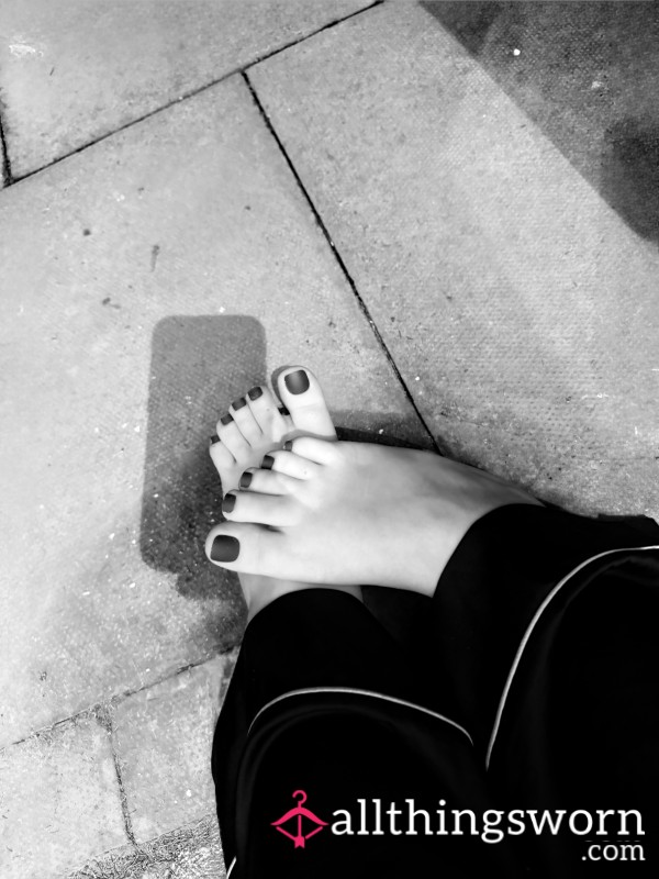Small Feet Pics
