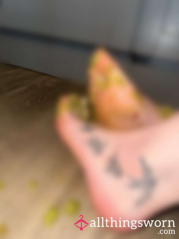 Smashed AvocaTOES 🤭 🥑 🦶