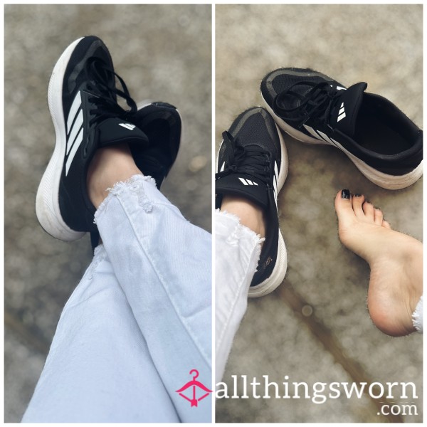 Smelly Adidas Trainers Worn Barefoot. 🖤