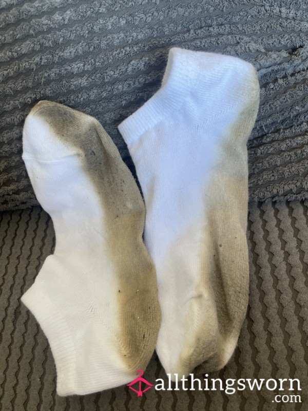 Smelly Ankle Socks 🧦