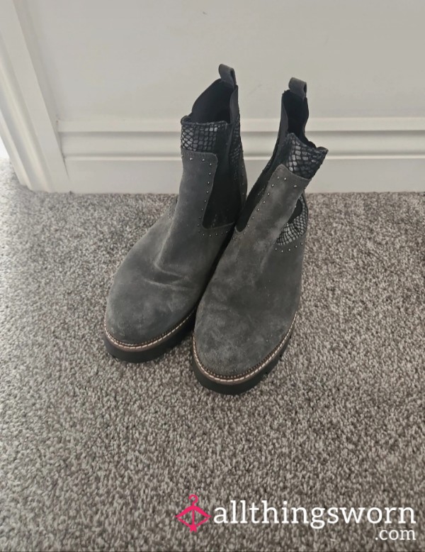 Smelly Boots Size 6