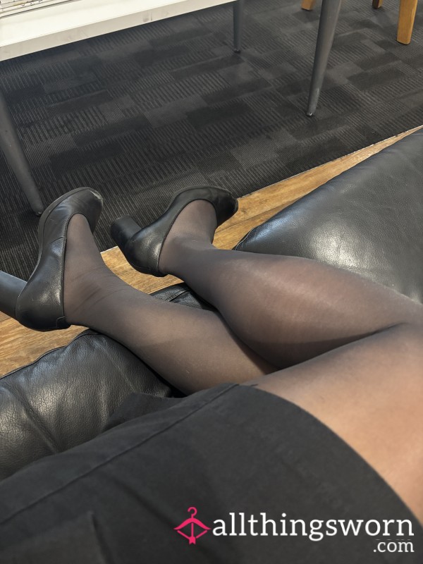 Smelly Cabin Crew Tights💦
