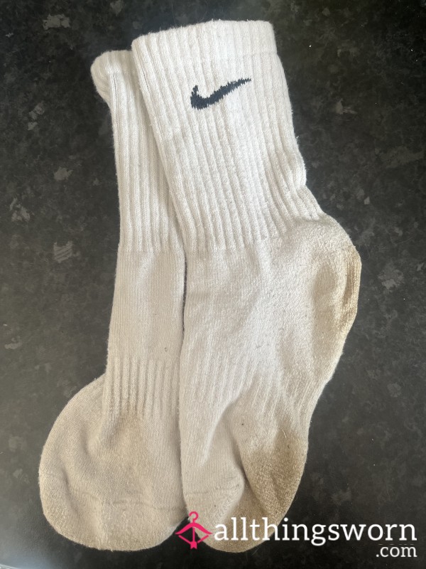 Drenched Gym Socks – Soaked In Sweat, Worn Hard Just For You 💦