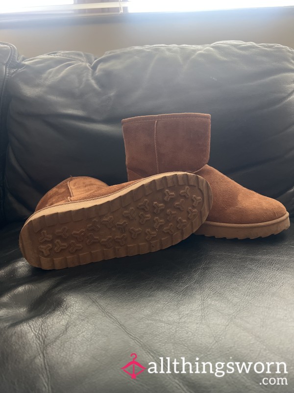 Smelly Dirty Ugg Boots Size 6