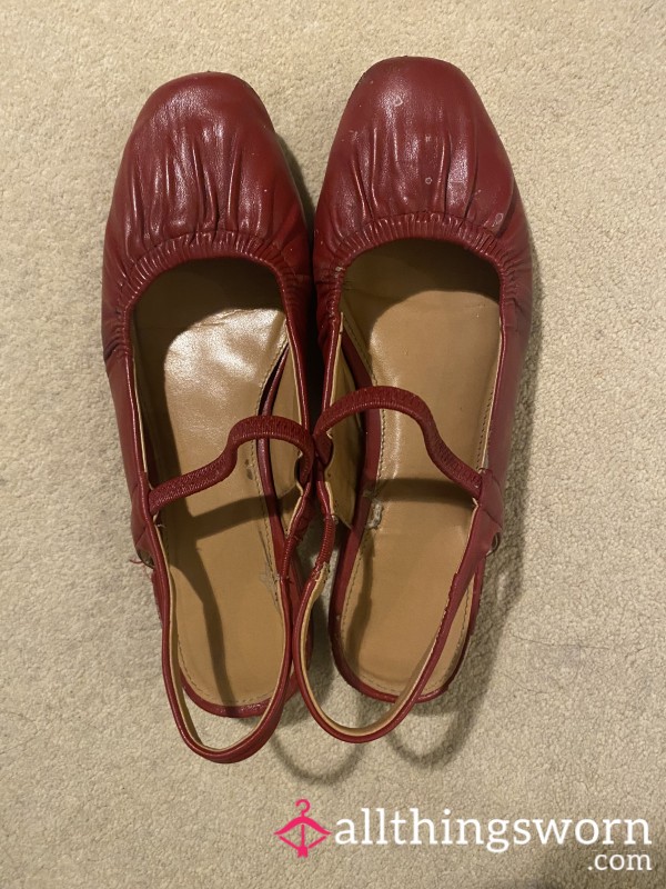 Smelly Goddess Flats