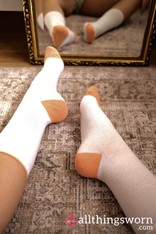Smelly Long Socks, 48hr Wear 🧡