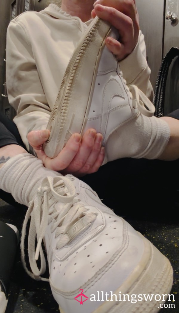 Smelly Nike AF1 White