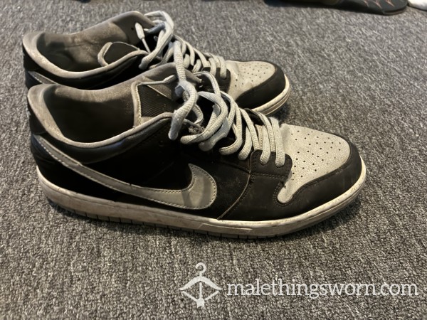 Smelly Nike Dunks
