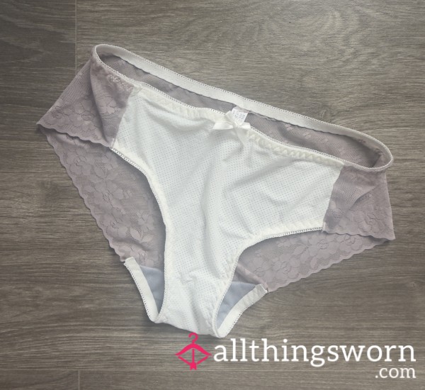 Smelly Old Dirty Panties 🍑🤤 Big Gusset Soaks In All My Pu**y Juices 😈💦