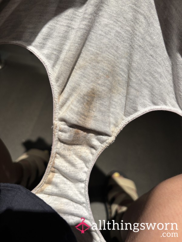 Smelly Old Knickers Worn On A Night Out 👃🏽