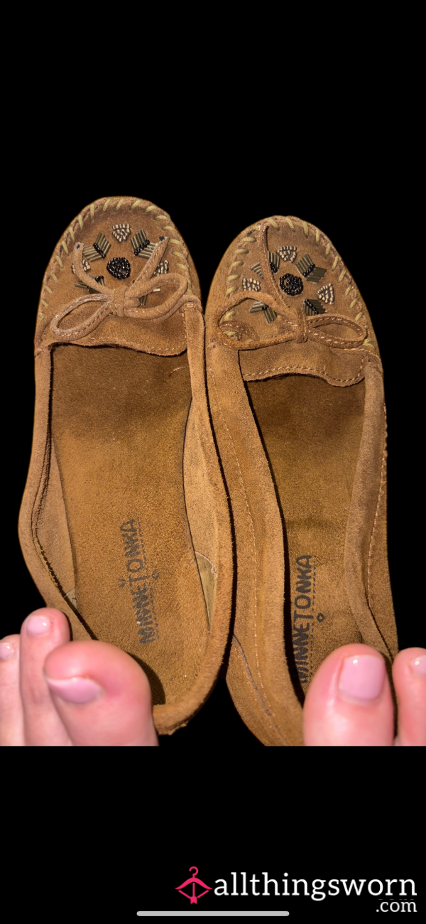 Smelly Old, Moccasins