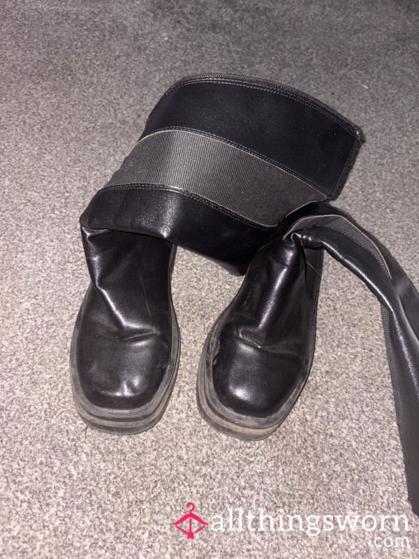 SOLD ❌SMELLY RAVE BOOTS