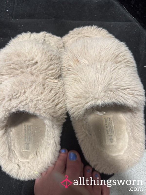 Cozy Fawn House Slippers