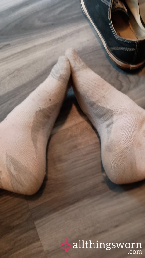 👣 SMELLY SWEATY DIRTY GYM SOCKS 👣