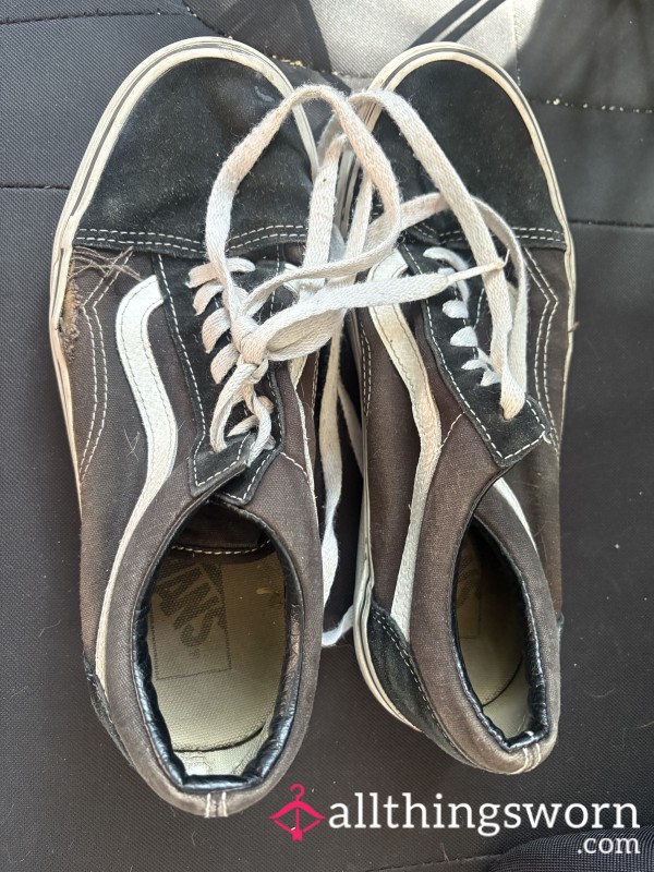 Smelly Trashed Women’s Vans