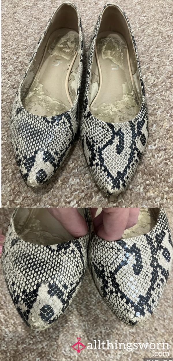 Smelly, Well Worn Snakeskin Flats 😈