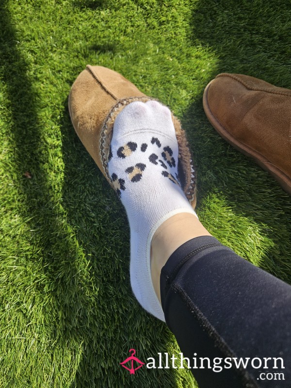 Smelly White Socks