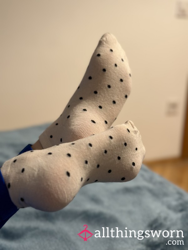 Smelly Beige Socks 💦🧦