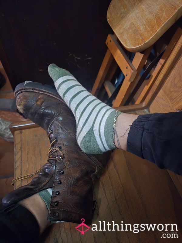 Smelly Work Feet (with Boots!)