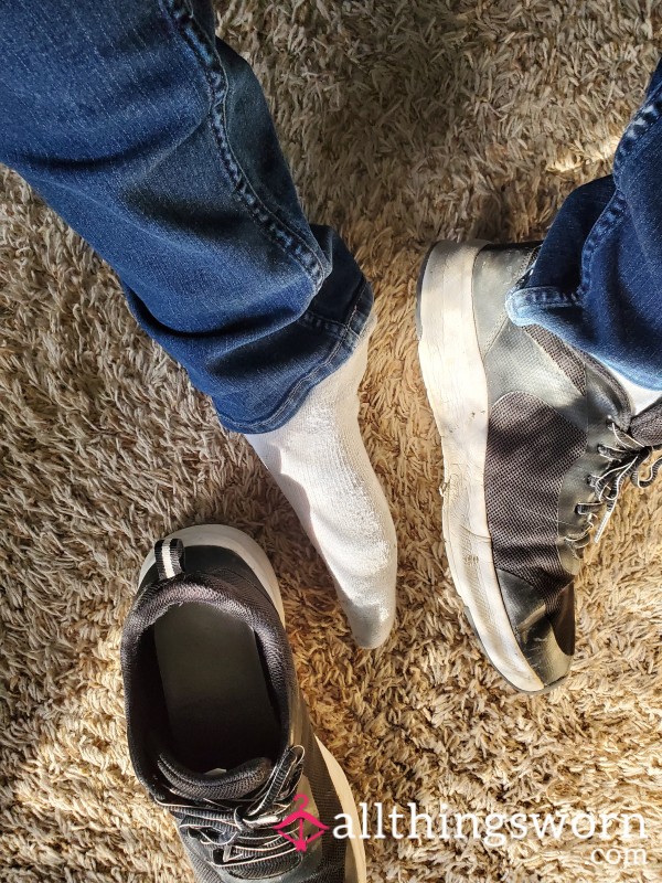 Smelly Work Shoe Socks