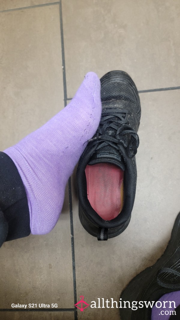 SMELLY Uniform Shoes
