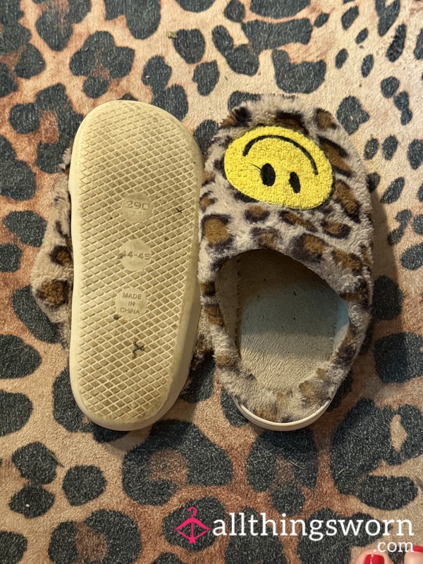 Smiley 😊 Slippers