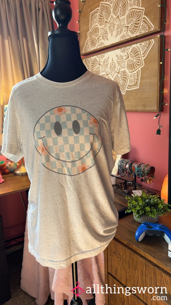 Smiley Tee Shirt 😊