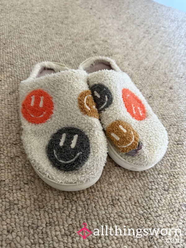 Smily Face Slippers
