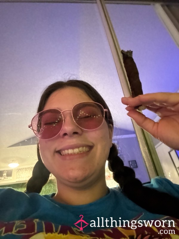 Puff With Me , Nude Or Clothed Video Chat