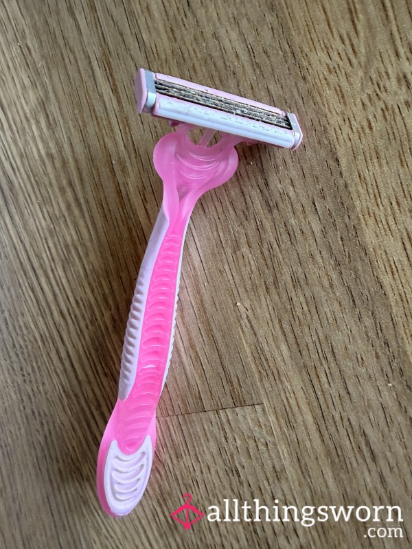 Used Razor - Armpits, Pu**y, Legs