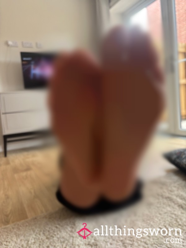 Smooth Clean Feet