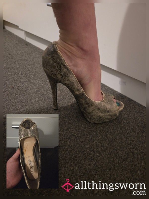 Snake Skin P**p Toe Heels