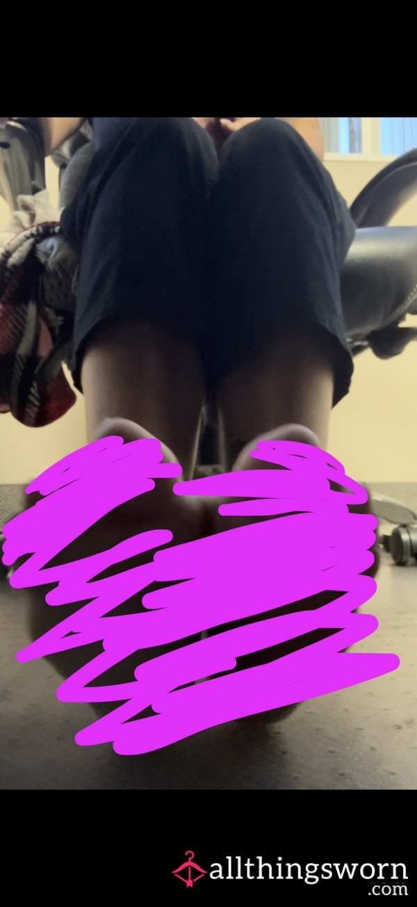 Sneaky Under The Desk Toe Scrunching