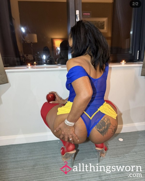 Snow White Dress Up (With Surprise 🍎)