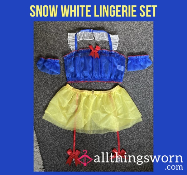 Snow White Lingerie Set🍎