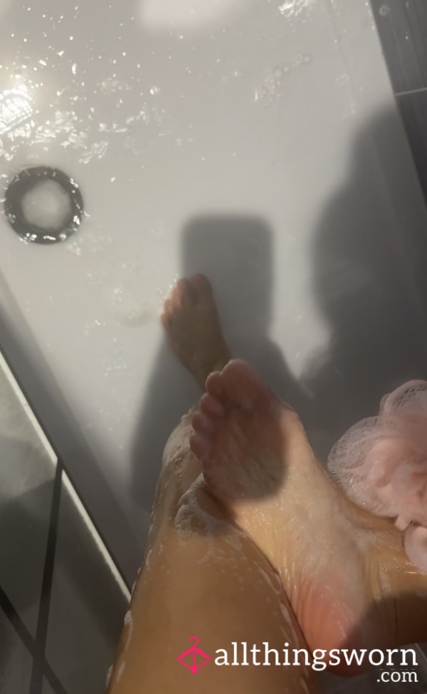Soapy Feet👣🤭