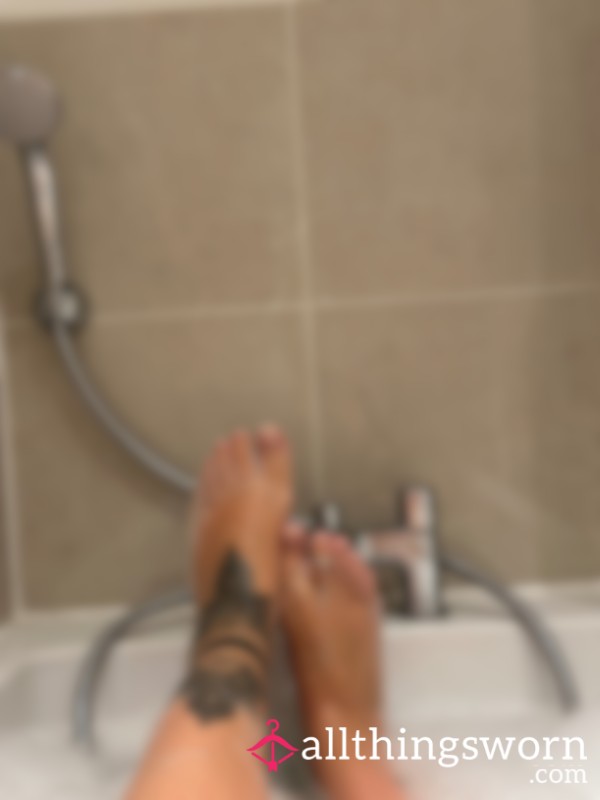 Soapy Toes In The Bath🛁🫧